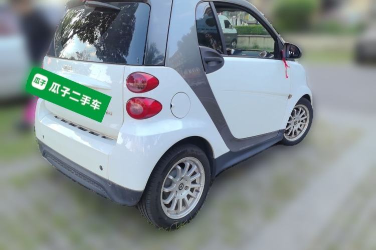 Used smart fortwo 2012 1.0 MHD Hardtop Standard Edition Rear Right 45 Deg