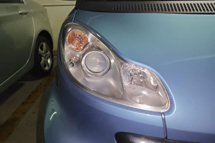 Used smart fortwo 2012 1.0 MHD Hardtop Standard Edition Right Front Headlight