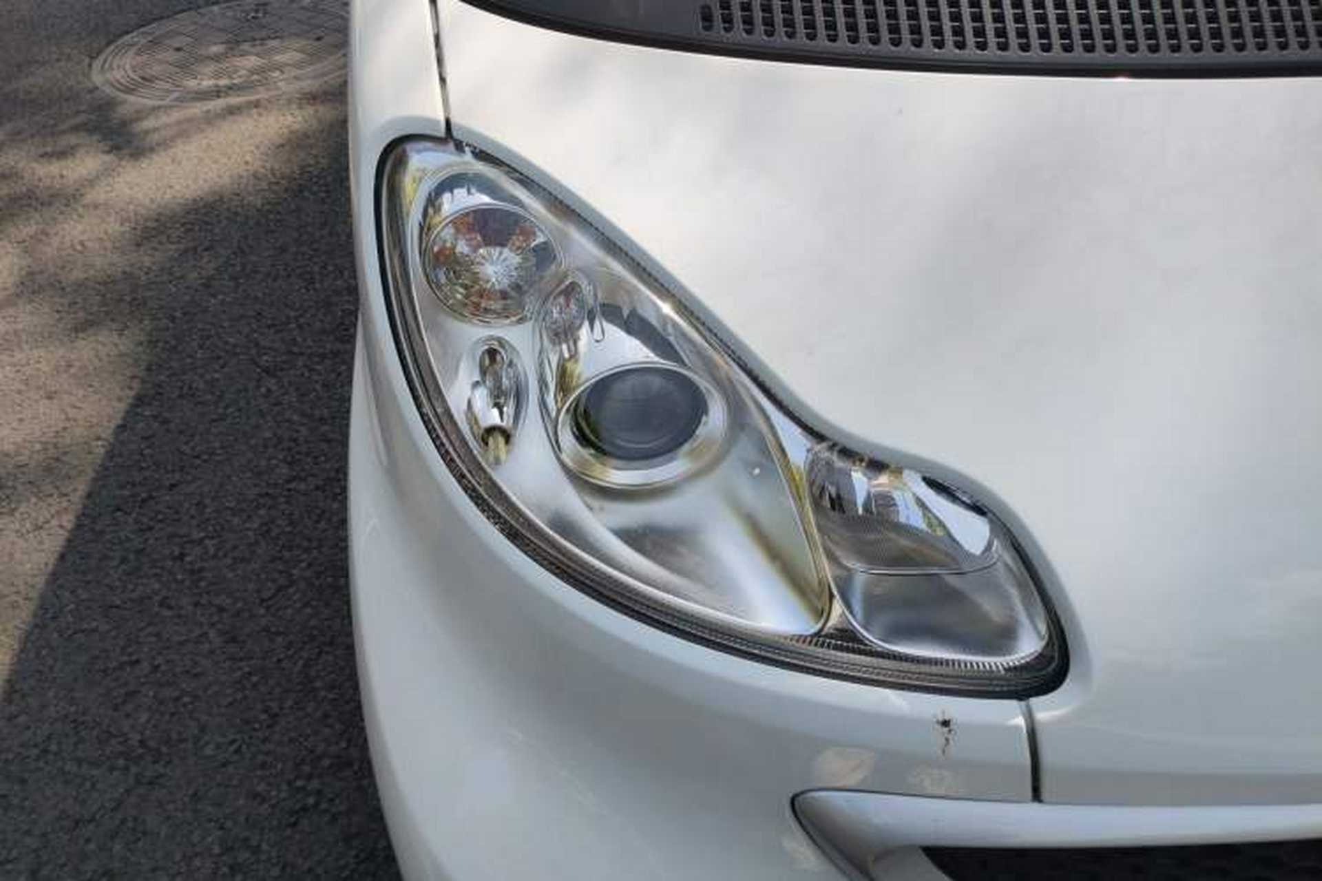 Used smart fortwo 2012 1.0 MHD Hardtop Comfort Edition Right Front Headlight