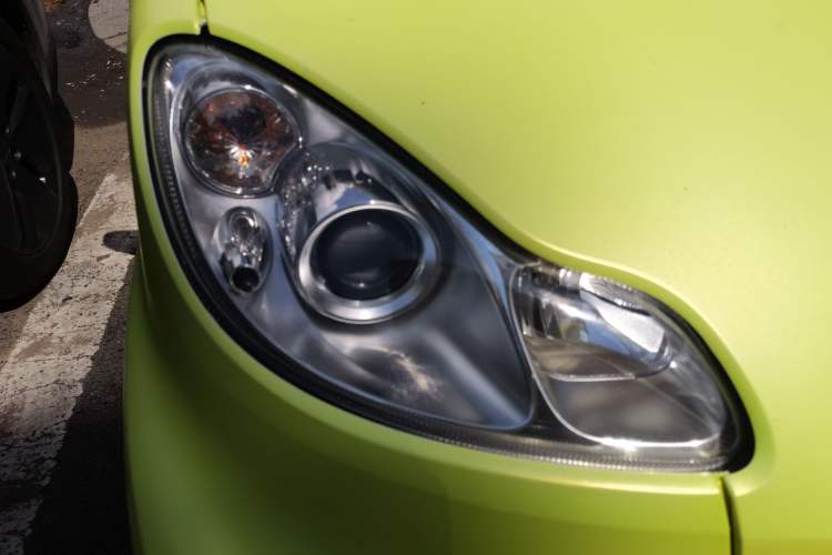 Used smart fortwo 2012 1.0 MHD Hardtop Comfort Edition Right Front Headlight