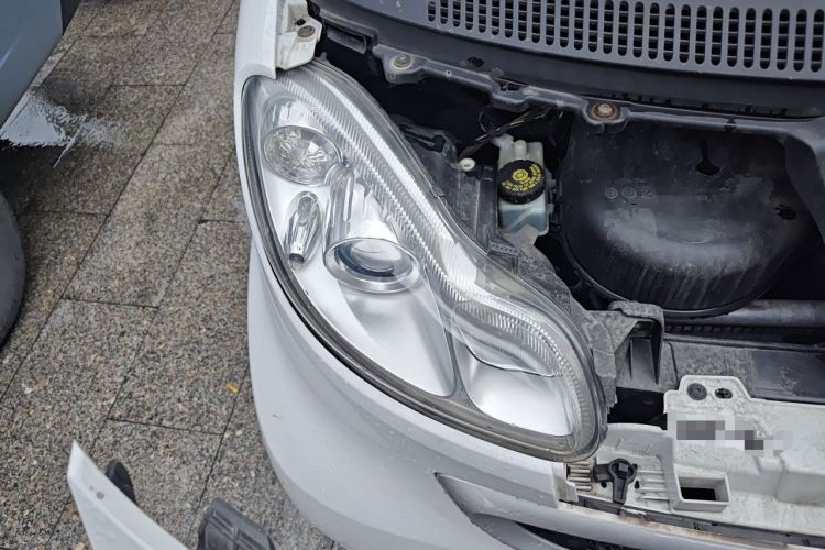 Used smart fortwo 2012 1.0 MHD Hardtop Comfort Edition Right Front Headlight