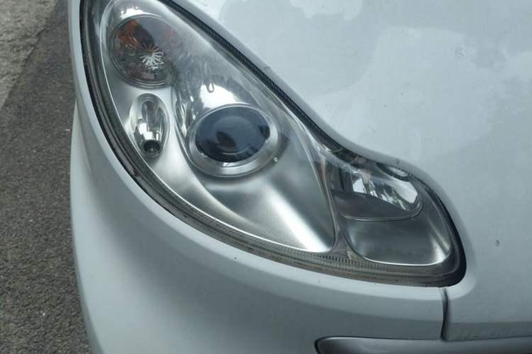 Used smart fortwo 2012 1.0 MHD Hardtop Comfort Edition Right Front Headlight
