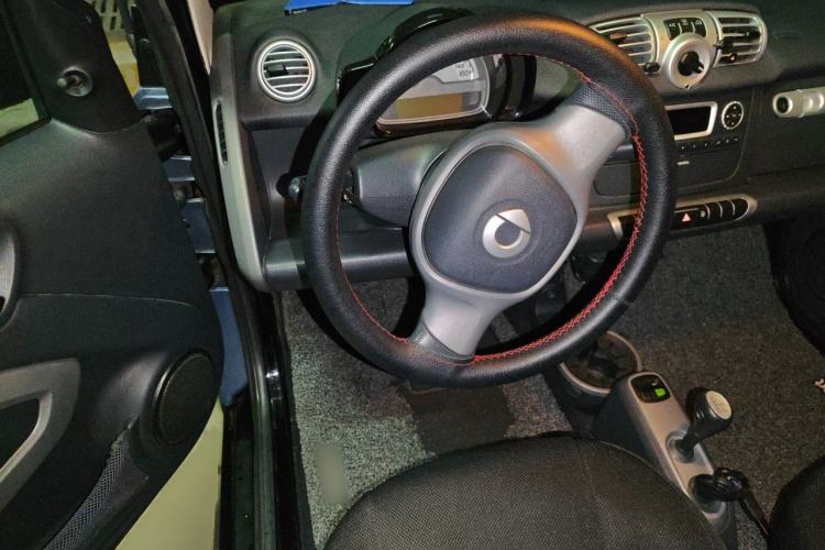 Used smart fortwo 2012 1.0 MHD Hardtop Standard Edition Steering Wheel