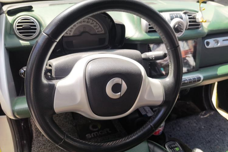 Used smart fortwo 2012 1.0 MHD Hardtop Comfort Edition Steering Wheel