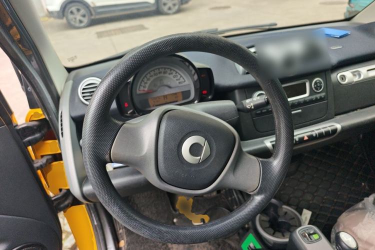 Used smart fortwo 2012 1.0 MHD Hardtop Standard Edition Steering Wheel