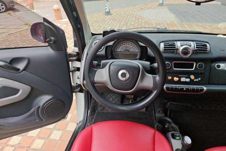 Used smart fortwo 2012 1.0 MHD Hardtop Standard Edition Steering Wheel