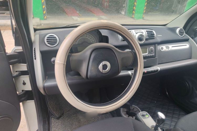 Used smart fortwo 2012 1.0 MHD Hardtop Standard Edition Steering Wheel