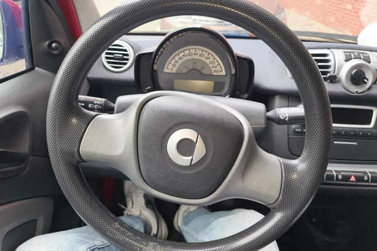 Used smart fortwo 2012 1.0 MHD Hardtop Comfort Edition Steering Wheel