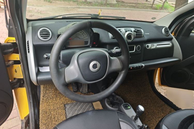 Used smart fortwo 2012 1.0 MHD Hardtop Standard Edition Steering Wheel
