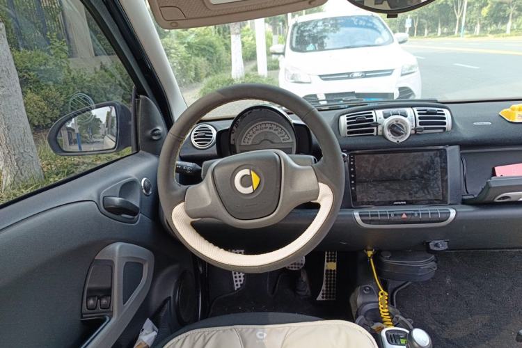 Used smart fortwo 2012 1.0 MHD Hardtop Standard Edition Steering Wheel