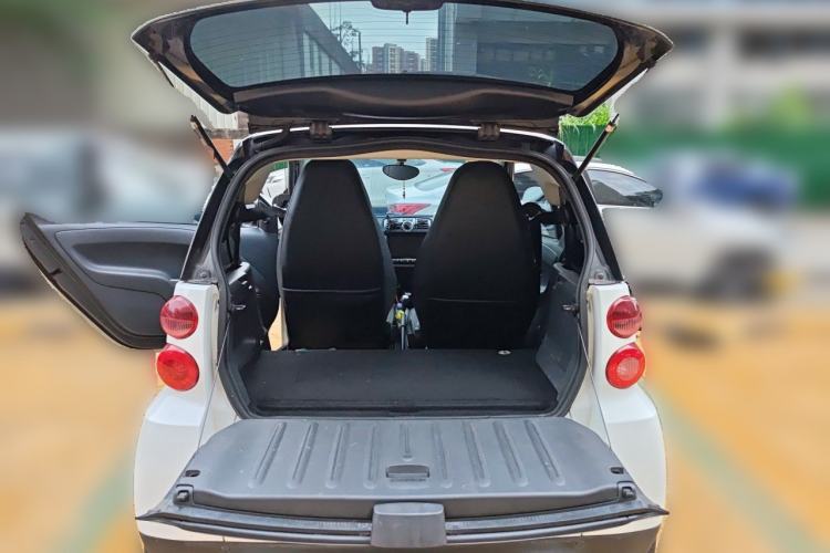 Used smart fortwo 2012 1.0 MHD Hardtop Standard Edition Trunk