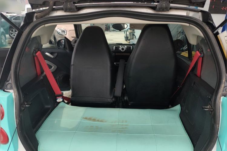 Used smart fortwo 2012 1.0 MHD Hardtop Standard Edition Trunk