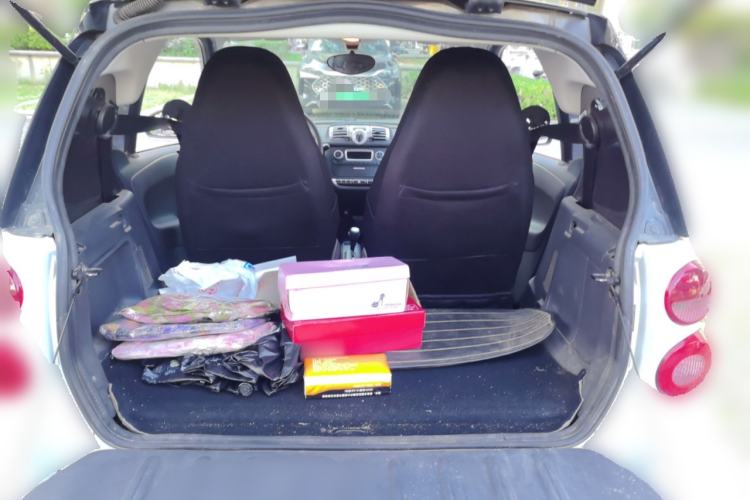 Used smart fortwo 2012 1.0 MHD Hardtop Standard Edition Trunk
