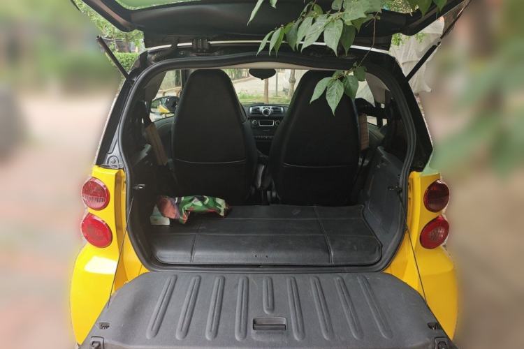 Used smart fortwo 2012 1.0 MHD Hardtop Standard Edition Trunk