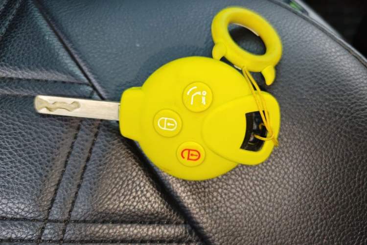 Used smart fortwo 2012 1.0 MHD Hardtop Standard Edition Vehicle Key