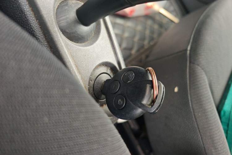 Used smart fortwo 2012 1.0 MHD Hardtop Standard Edition Vehicle Key
