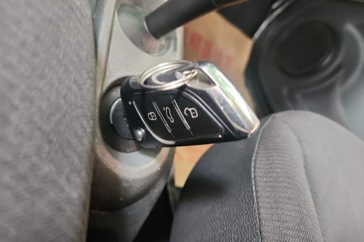 Used smart fortwo 2012 1.0 MHD Hardtop Standard Edition Vehicle Key
