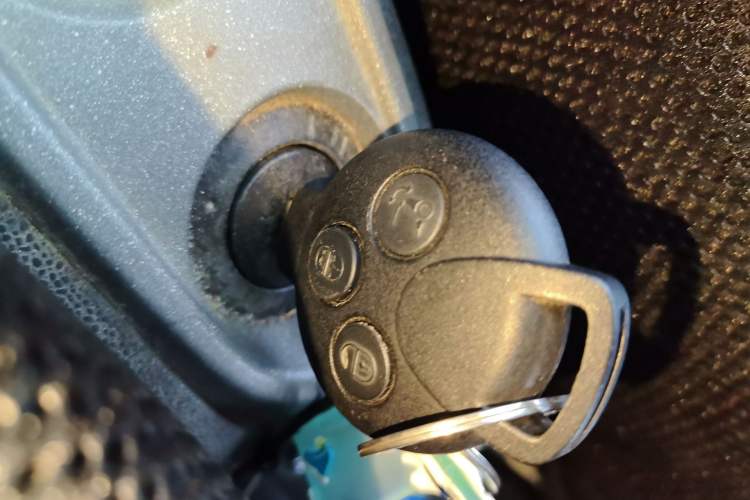 Used smart fortwo 2012 1.0 MHD Hardtop Standard Edition Vehicle Key