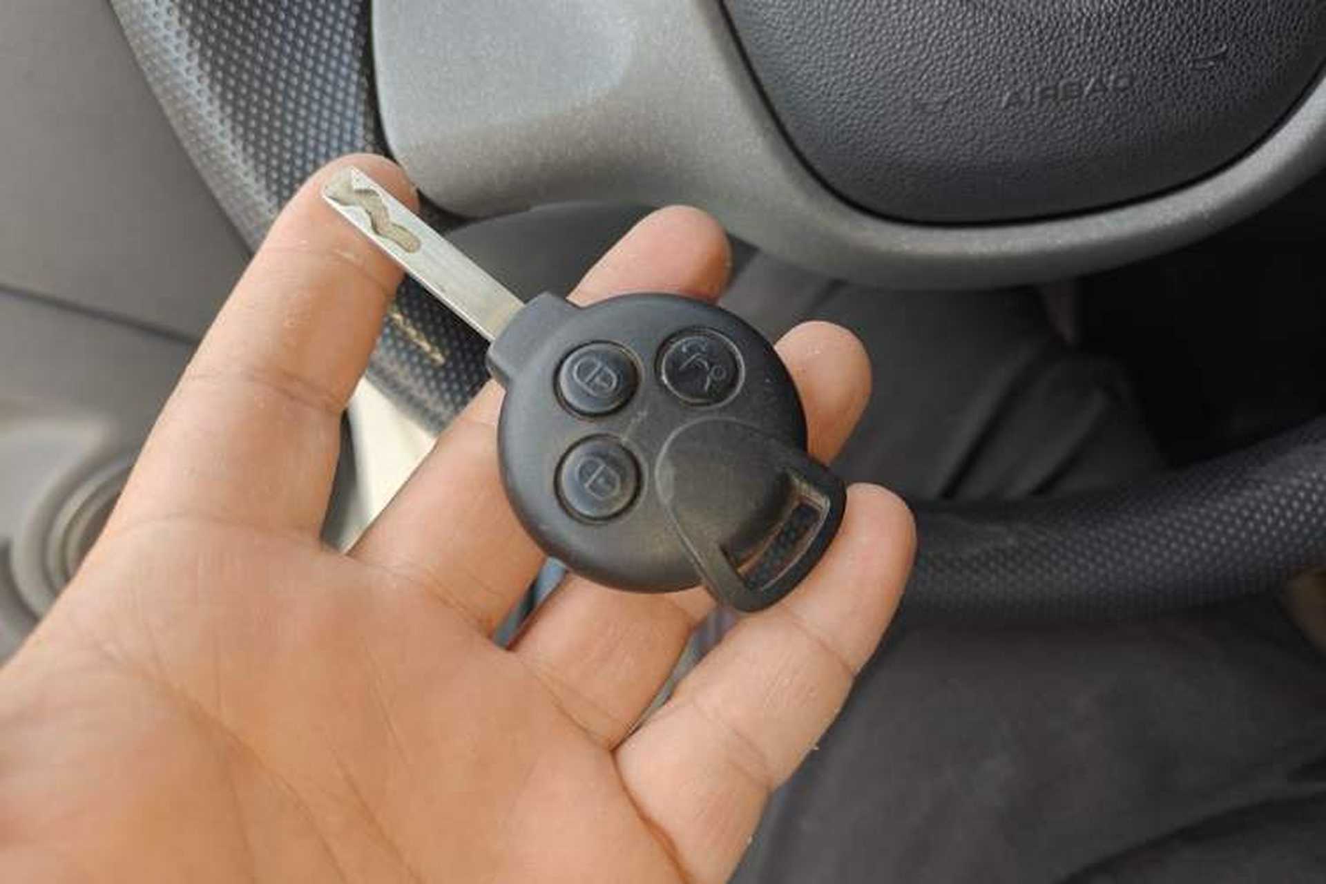 Used smart fortwo 2012 1.0 MHD Hardtop Standard Edition Vehicle Key