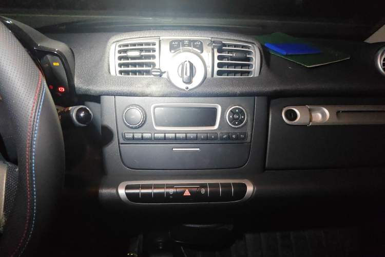 Used smart fortwo 2012 1.0 MHD Hardtop Standard Edition Audio And AC Panel