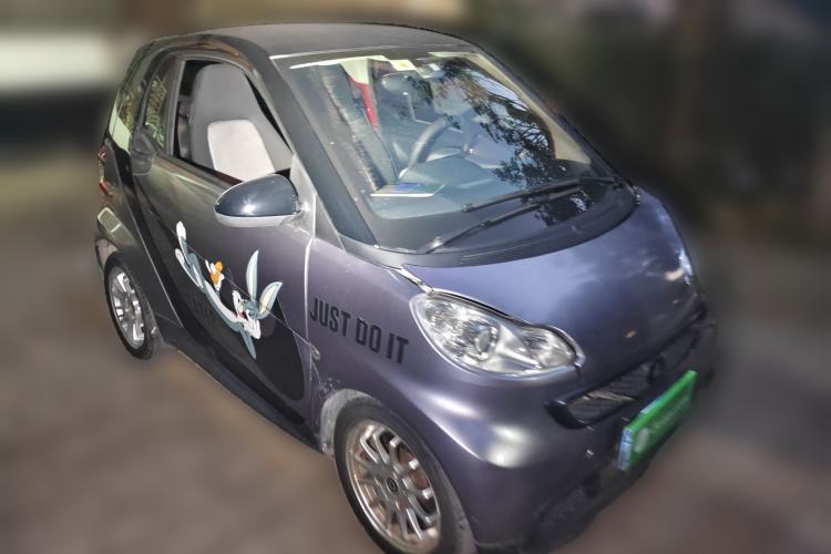 Used smart fortwo 2012 1.0 MHD Hardtop Standard Edition Front Right 45 Deg