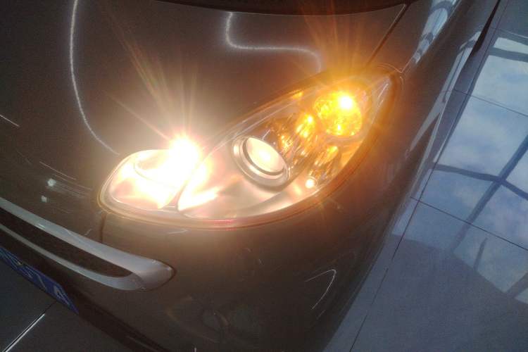 Used smart fortwo 2012 1.0 MHD Convertible Passion Edition Left Front Headlight