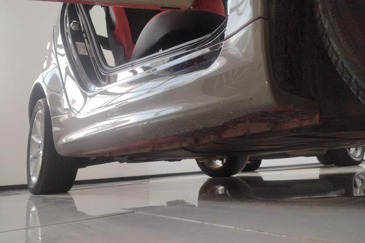 Used smart fortwo 2012 1.0 MHD Convertible Passion Edition Right Side Sill