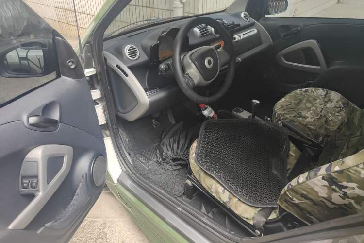 Used smart fortwo 2012 1.0 MHD Hardtop Standard Edition Driver Seat