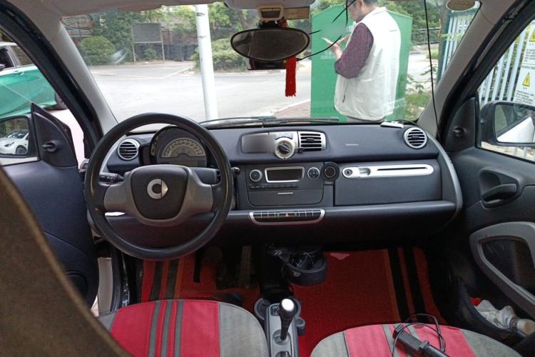 Used smart fortwo 2012 1.0 MHD Hardtop Standard Edition Center Console