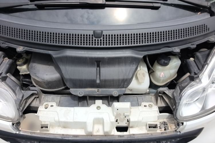 Used smart fortwo 2012 1.0 MHD Hardtop Standard Edition Engine Bay