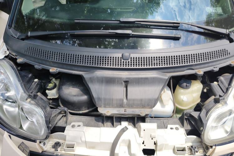 Used smart fortwo 2012 1.0 MHD Hardtop Standard Edition Engine Bay