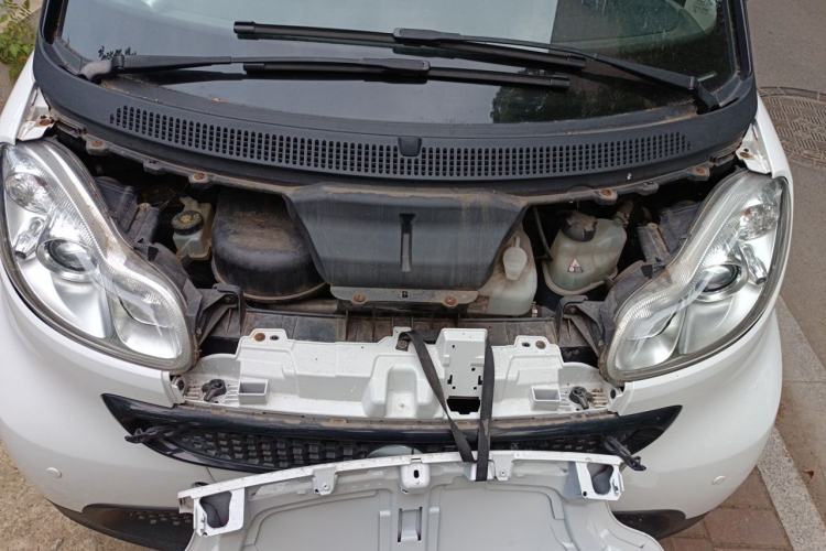 Used smart fortwo 2012 1.0 MHD Hardtop Standard Edition Engine Bay