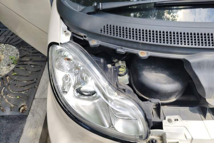 Used smart fortwo 2012 1.0 MHD Hardtop Standard Edition Engine Bay Right