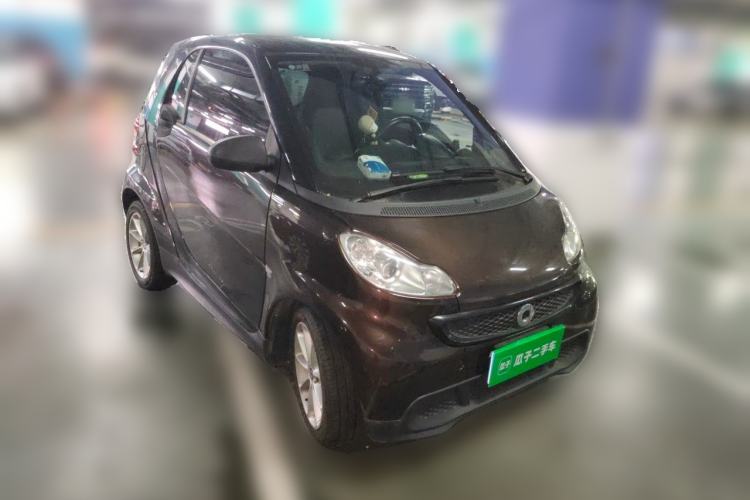 Used smart fortwo 2012 1.0 MHD Hardtop Standard Edition Front Right 45 Deg