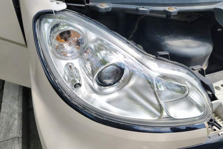 Used smart fortwo 2012 1.0 MHD Hardtop Standard Edition Right Front Headlight