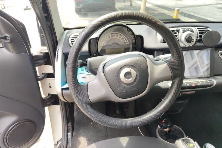 Used smart fortwo 2012 1.0 MHD Hardtop Standard Edition Steering Wheel