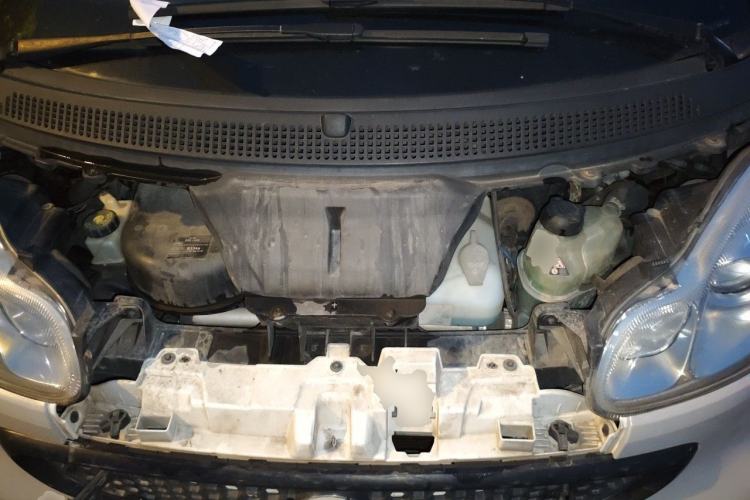 Used smart fortwo 2012 1.0 MHD Hardtop Standard Edition Engine Bay