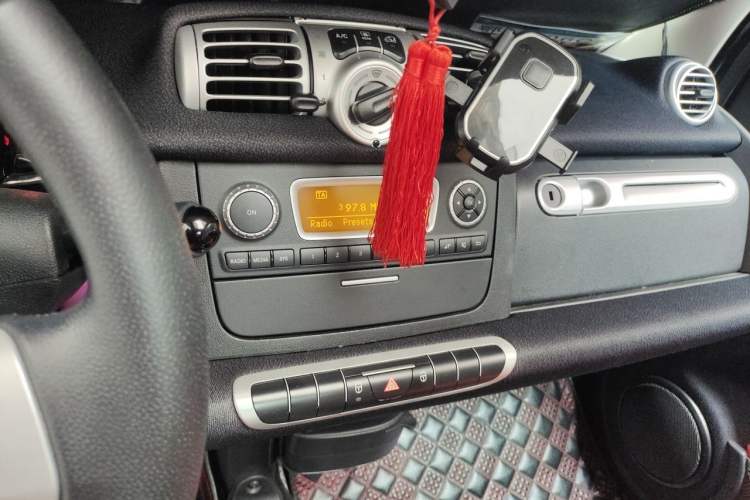 Used smart fortwo 2012 1.0 MHD Hardtop Comfort Edition Audio And AC Panel