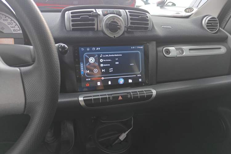 Used smart fortwo 2012 1.0 MHD Hardtop Standard Edition Audio And AC Panel