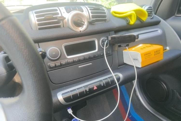Used smart fortwo 2012 1.0 MHD Hardtop Passion Edition Audio And AC Panel