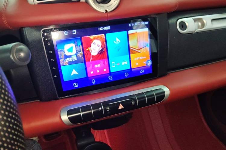 Used smart fortwo 2012 1.0 MHD Convertible Passion Edition Audio And AC Panel