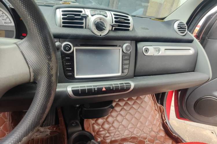 Used smart fortwo 2012 1.0 MHD Hardtop Standard Edition Audio And AC Panel