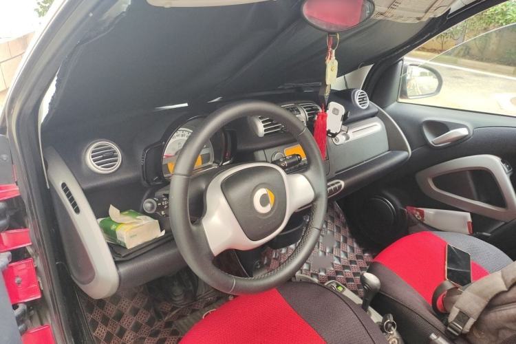 Used smart fortwo 2012 1.0 MHD Hardtop Comfort Edition Center Console
