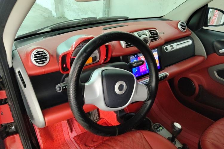 Used smart fortwo 2012 1.0 MHD Convertible Passion Edition Center Console