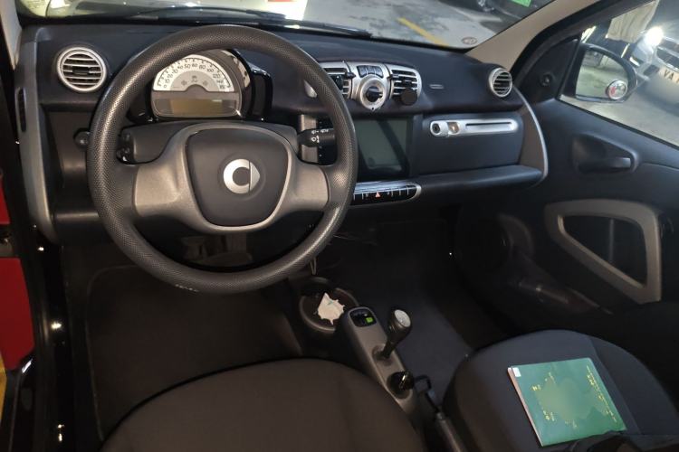 Used smart fortwo 2012 1.0 MHD Hardtop Standard Edition Center Console