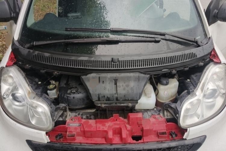 Used smart fortwo 2012 1.0 MHD Hardtop Standard Edition Engine Bay