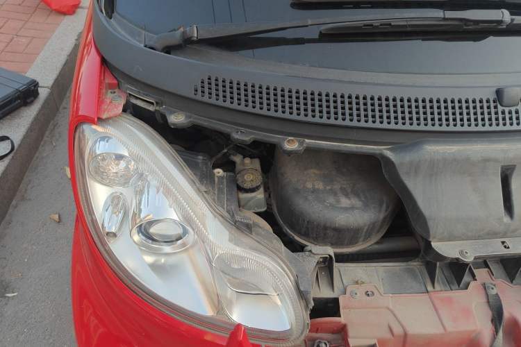 Used smart fortwo 2012 1.0 MHD Hardtop Comfort Edition Engine Bay Right