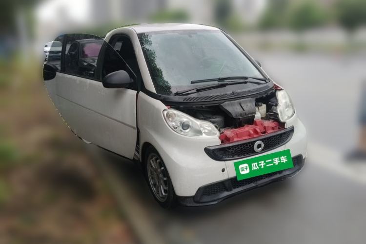 Used smart fortwo 2012 1.0 MHD Hardtop Standard Edition Front Right 45 Deg