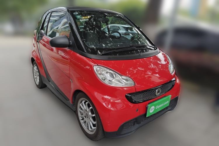 Used smart fortwo 2012 1.0 MHD Hardtop Standard Edition Front Right 45 Deg