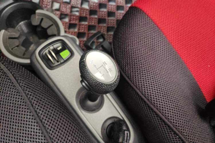 Used smart fortwo 2012 1.0 MHD Hardtop Comfort Edition Gear Lever
